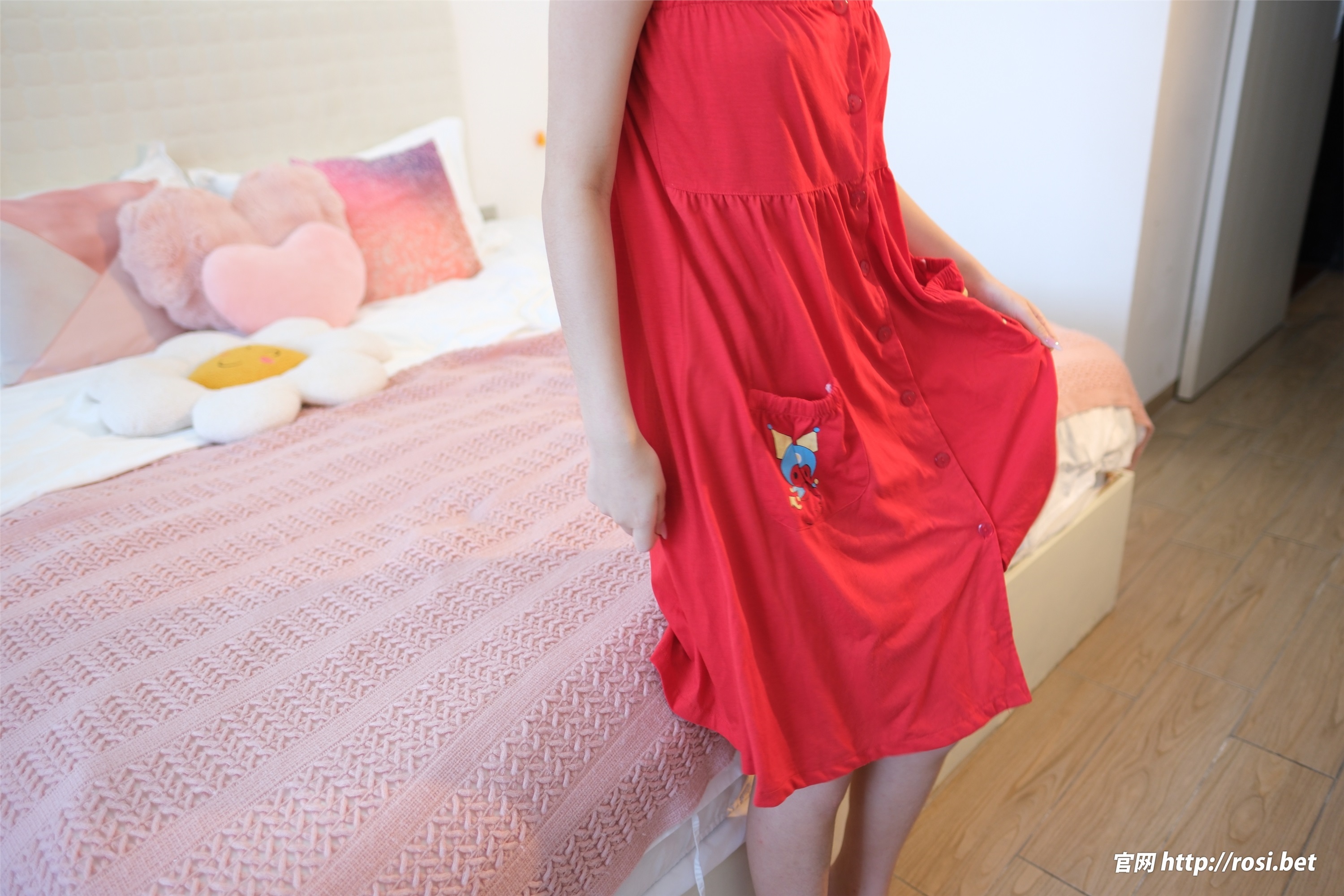 ROSI写真 2024.10.04 NO.4687